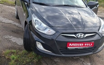 Hyundai Solaris II рестайлинг, 2013 год, 605 000 рублей, 1 фотография
