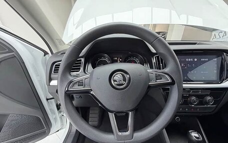 Skoda Kamiq I, 2023 год, 1 800 999 рублей, 11 фотография