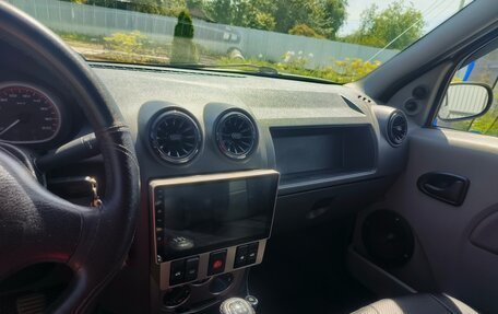 Renault Logan I, 2007 год, 415 000 рублей, 21 фотография