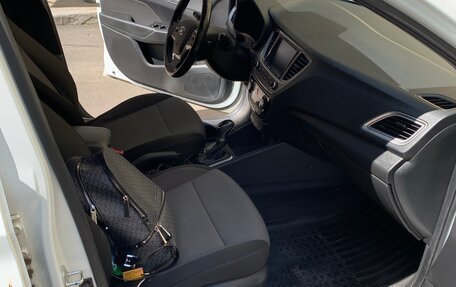 Hyundai Solaris II рестайлинг, 2019 год, 1 550 000 рублей, 13 фотография