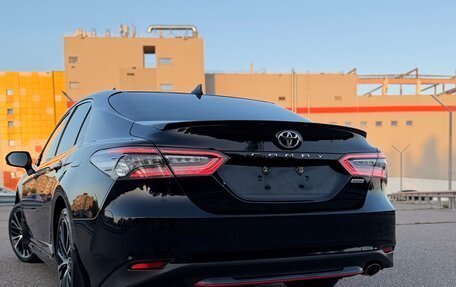 Toyota Camry, 2021 год, 3 450 000 рублей, 6 фотография