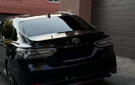 Toyota Camry, 2021 год, 3 450 000 рублей, 9 фотография
