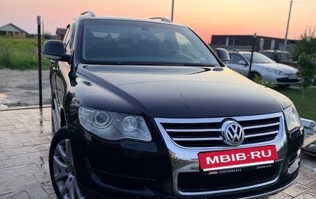 Volkswagen Touareg III, 2009 год, 1 650 000 рублей, 2 фотография