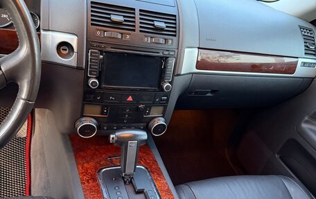 Volkswagen Touareg III, 2009 год, 1 650 000 рублей, 8 фотография