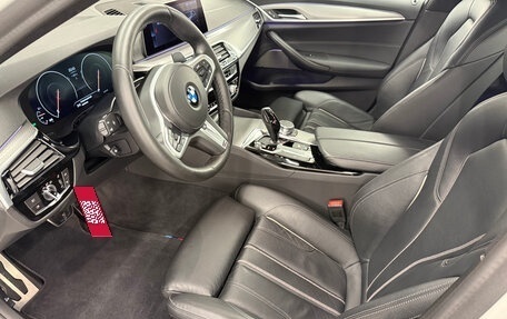 BMW 5 серия, 2018 год, 4 000 000 рублей, 15 фотография