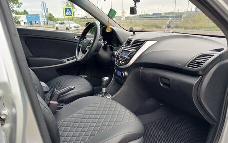 Hyundai Solaris II рестайлинг, 2011 год, 600 000 рублей, 9 фотография