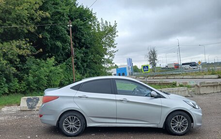 Hyundai Solaris II рестайлинг, 2011 год, 600 000 рублей, 5 фотография