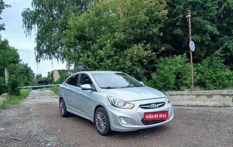 Hyundai Solaris II рестайлинг, 2011 год, 600 000 рублей, 6 фотография