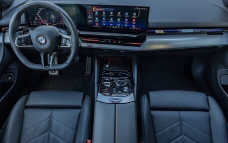BMW 5 серия, 2024 год, 7 300 000 рублей, 15 фотография