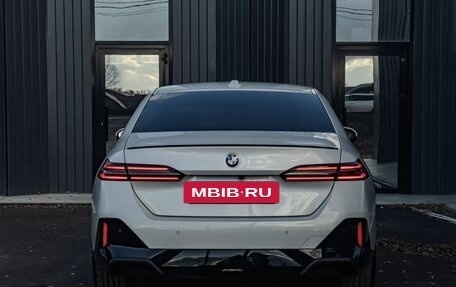 BMW 5 серия, 2024 год, 7 300 000 рублей, 11 фотография