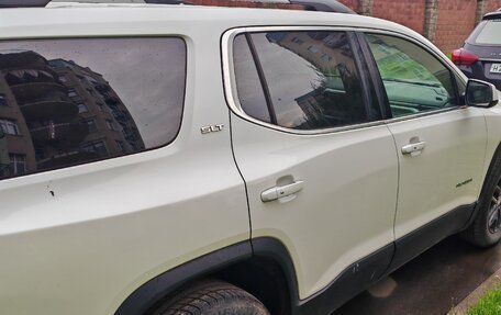 GMC Acadia II, 2018 год, 1 500 000 рублей, 11 фотография