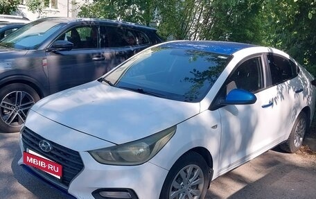 Hyundai Solaris II рестайлинг, 2018 год, 850 000 рублей, 3 фотография
