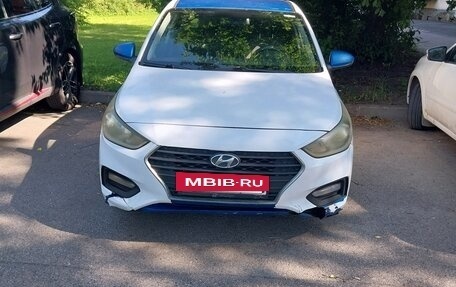 Hyundai Solaris II рестайлинг, 2018 год, 850 000 рублей, 2 фотография