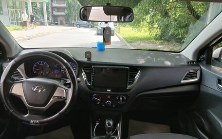Hyundai Solaris II рестайлинг, 2019 год, 670 000 рублей, 5 фотография
