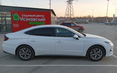 Hyundai Sonata VIII, 2021 год, 1 990 000 рублей, 5 фотография