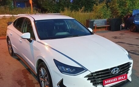 Hyundai Sonata VIII, 2021 год, 1 990 000 рублей, 13 фотография