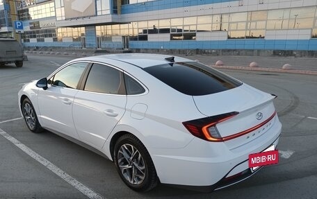 Hyundai Sonata VIII, 2021 год, 1 990 000 рублей, 10 фотография