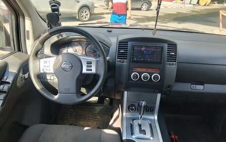 Nissan Navara (Frontier), 2012 год, 1 000 000 рублей, 12 фотография