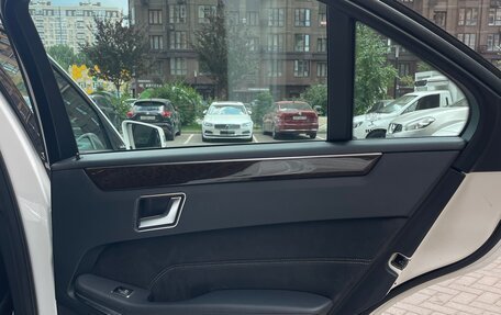 Mercedes-Benz E-Класс, 2014 год, 2 580 000 рублей, 23 фотография