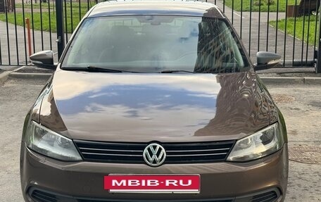 Volkswagen Jetta VI, 2012 год, 565 000 рублей, 2 фотография