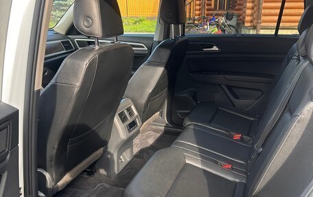 Volkswagen Teramont I, 2018 год, 2 600 000 рублей, 8 фотография