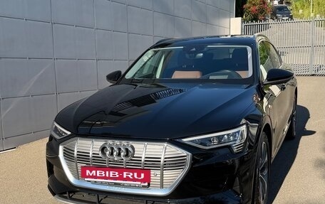 Audi e-tron Sportback I, 2021 год, 4 950 000 рублей, 2 фотография