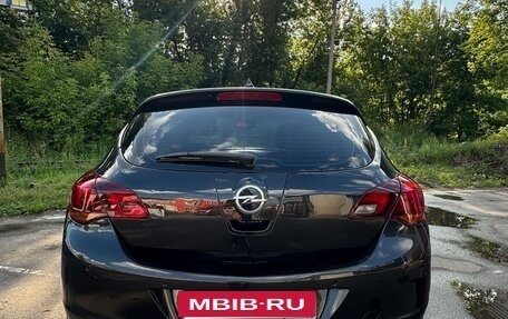 Opel Astra J, 2011 год, 680 000 рублей, 4 фотография