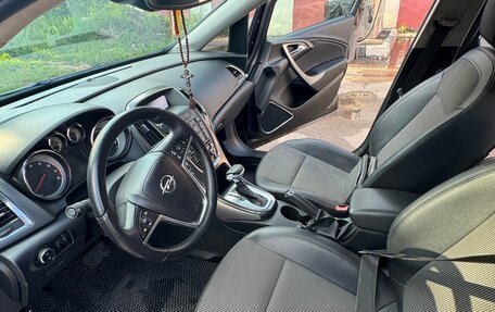 Opel Astra J, 2011 год, 680 000 рублей, 8 фотография