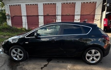 Opel Astra J, 2011 год, 680 000 рублей, 7 фотография