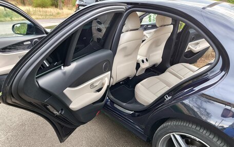 Mercedes-Benz E-Класс, 2018 год, 4 200 000 рублей, 3 фотография