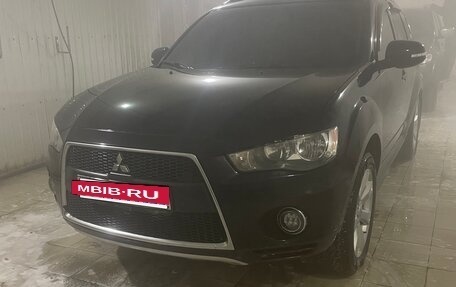 Mitsubishi Outlander III рестайлинг 3, 2010 год, 1 100 000 рублей, 4 фотография