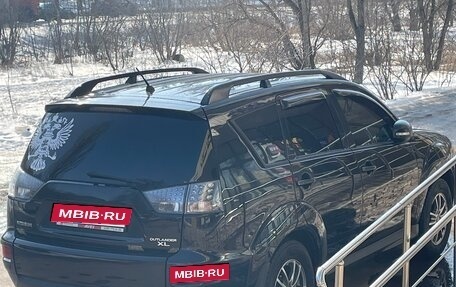 Mitsubishi Outlander III рестайлинг 3, 2010 год, 1 100 000 рублей, 9 фотография