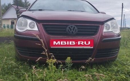 Volkswagen Polo IV рестайлинг, 2005 год, 367 000 рублей, 1 фотография