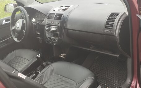 Volkswagen Polo IV рестайлинг, 2005 год, 367 000 рублей, 9 фотография