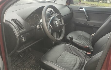 Volkswagen Polo IV рестайлинг, 2005 год, 367 000 рублей, 4 фотография