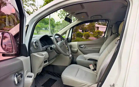 Nissan NV200, 2018 год, 900 000 рублей, 4 фотография