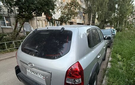 Hyundai Tucson III, 2004 год, 550 000 рублей, 3 фотография