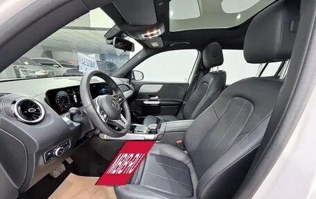 Mercedes-Benz GLB, 2022 год, 3 000 000 рублей, 6 фотография
