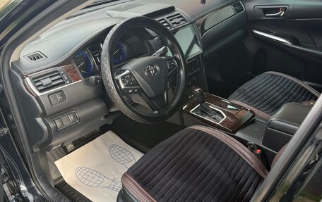 Toyota Camry, 2017 год, 2 300 000 рублей, 9 фотография