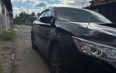 Toyota Camry, 2017 год, 2 300 000 рублей, 5 фотография