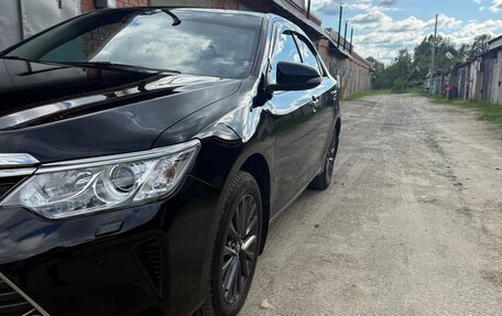 Toyota Camry, 2017 год, 2 300 000 рублей, 8 фотография