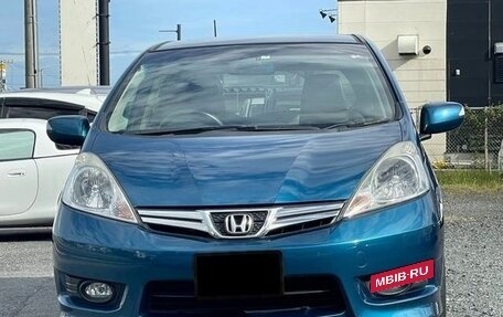 Honda Fit Shuttle I рестайлинг, 2013 год, 790 000 рублей, 2 фотография