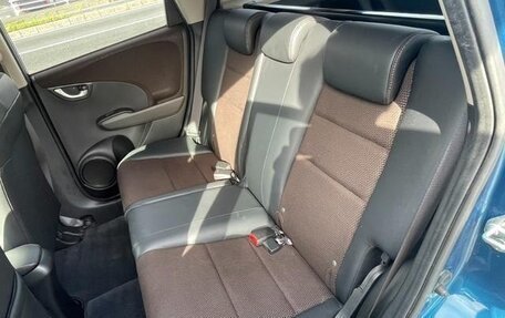 Honda Fit Shuttle I рестайлинг, 2013 год, 790 000 рублей, 25 фотография