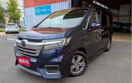 Honda Stepwgn IV, 2018 год, 1 385 000 рублей, 1 фотография