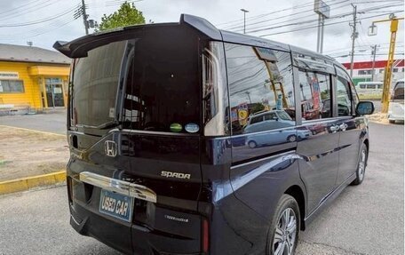 Honda Stepwgn IV, 2018 год, 1 385 000 рублей, 6 фотография
