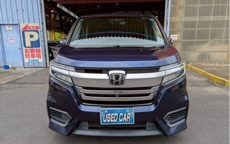 Honda Stepwgn IV, 2018 год, 1 385 000 рублей, 3 фотография