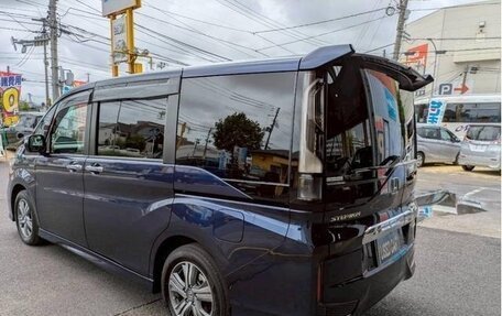 Honda Stepwgn IV, 2018 год, 1 385 000 рублей, 7 фотография