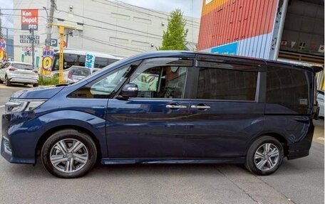 Honda Stepwgn IV, 2018 год, 1 385 000 рублей, 4 фотография