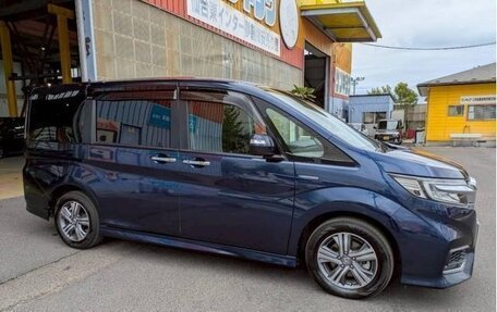 Honda Stepwgn IV, 2018 год, 1 385 000 рублей, 5 фотография