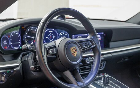 Porsche 911, 2019 год, 12 997 000 рублей, 27 фотография
